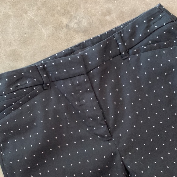Black with white polka dots capri - Picture 2 of 4